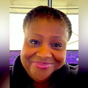 Meet your Posher, Brenda